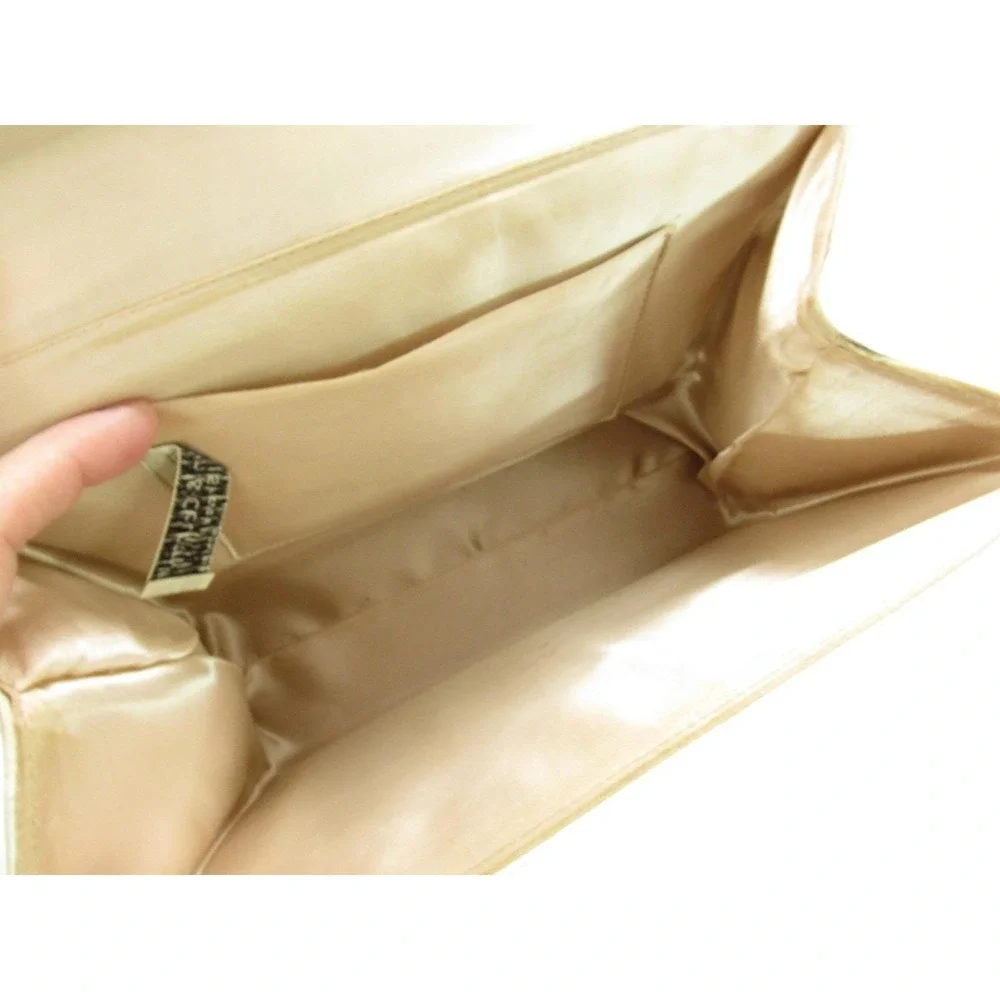 Vtg TOWN & COUNTRY Off-White Faux Leather Ostrich Print Top Handle Box PURSE/Bag
